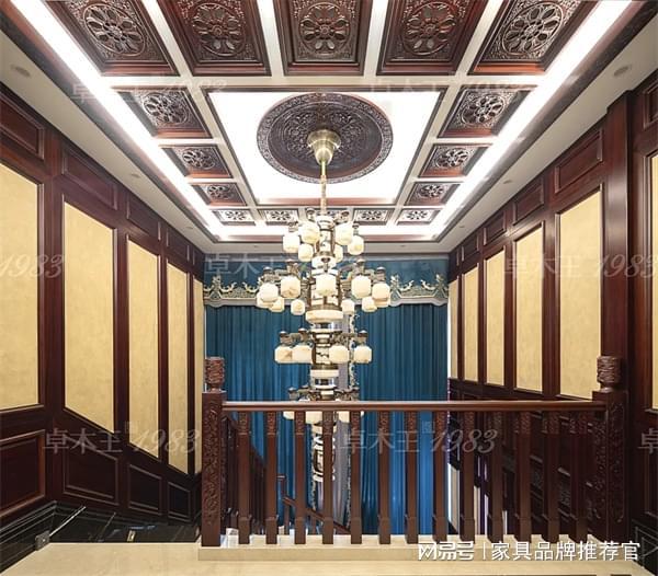 leyucom乐鱼官网中式精美糊口：营建意境中式空间 卓木王红木