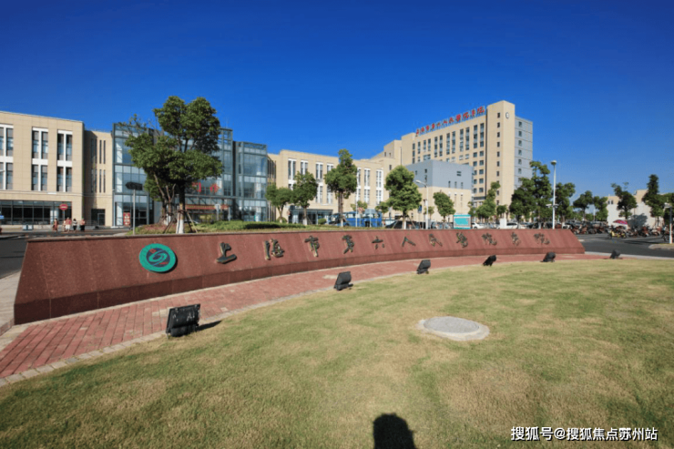 乐鱼官方网站2025@上海港城悦领售楼处德律风港城悦领售楼中间德律风楼盘百科首页